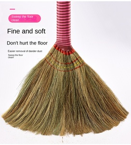 Vassooura de grama natural para saneamento Hand-Woven vassooura ecológica com material degradável para varrer estrada e limpeza ao ar livre - Product Image 4