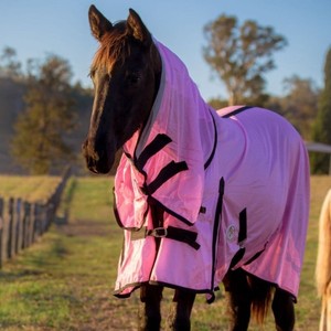 Waterproof Equine Horse Summer Rugs Soft Fleece Inner Comfort Reinforced Ripstop Outer Shell Nylon Lining Adjustable Buckle - Product Image 3