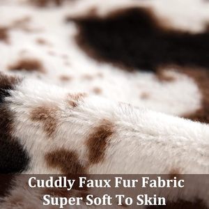 Funda de cojín con estampado de vaca de piel sintética, funda de almohada cuadrada de estilo nórdico para decoración del hogar, lavable, estampada - Product Image 2