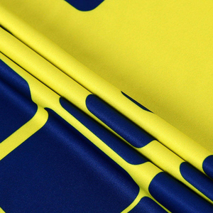 Conjunto de Uniforme de Fútbol Ligero para Entrenamiento, Ropa Deportiva OEM, Uniforme de Fútbol Profesional, Fabricante de Uniformes para Equipos - Product Image 4