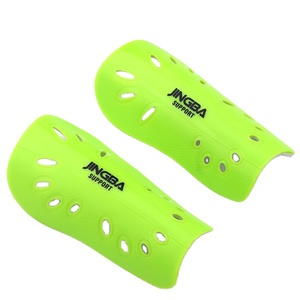 Supporto JINGBA Dropshipping OEM <span class=keywords><strong>parastinchi</strong></span> da calcio per uomo donna bambini protezione calcio leggero e traspirante <span class=keywords><strong>parastinchi</strong></span> protettivi - Product Image 1