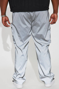 Pantalones Cargo de Nailon Reflectante para Hombre, Pantalones Utilitarios con Múltiples Bolsillos, Dobladillo Ajustable, Ropa Urbana, Fabricación Personalizada, Suministro de Fábrica - Product Image 2
