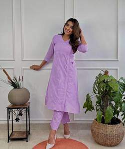 ชุดคุर्ติทรงเอผ้าฝ้ายสีลาเวนเดอร์ปักลายชิกันการีสำหรับผู้หญิง พร้อมกางเกงขายาวทรงปกติ ความยาวระดับเข่า ชุดลำลอง - Product Image 4