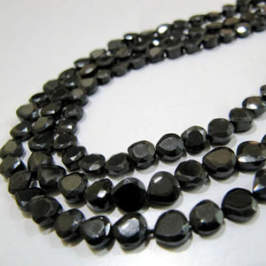 Perles facettées en spinelle noire naturelle en forme de cœur, 5 à 6 mm, brins de 13 pouces de long - Product Image 3