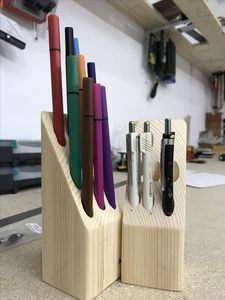 Accessoire de bureau en bois pour espaces de travail organisés, porte-crayons en bois de fabrication fine, support de bureau multifonctionnel en bois, porte-stylos en bois - Product Image 5