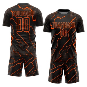 เสื้อฟุตบอลขายส่งปี 2025 ชุดทีมฟุตบอลพร้อมโลโก้แบบกำหนดเอง ชุดแข่งขันระบายอากาศได้ดี ผลิตจากโพลีเอสเตอร์ 100% สีตามสั่ง - Product Image 3