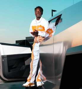 ชุดวอร์มแฟชั่นทันสมัย ผ้าเนื้อนุ่ม ระบายอากาศได้ดี ไซส์ใหญ่ สำหรับฤดูหนาว  รับผลิตตามแบบ พร้อมติดแบรนด์ส่วนตัว - Product Image 2