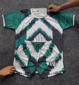 Venta al por Mayor de Uniformes de Fútbol Personalizables, Transpirables, Estampados en Poliéster, con Diseño Propio, Unisex - Product Image 3