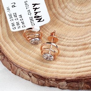 Pendientes de tuerca con espiral geométrica de oro rosa macizo de 14K y diamantes naturales, joyería fina, Memoria Jewels, venta al por mayor - Product Image 5