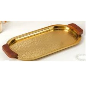 Bandeja de Servicio Multiusos Moderna y Lujosa de Metal Chapado en Oro, Personalizable, con Asa de Madera, para Servir Alimentos, Pasteles y Postres - Product Image 1