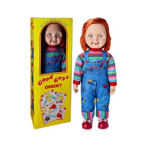 Muñeco Coleccionable Estilo Chucky con Atuendo Detallado, Cabello Rojo y Diseño de Personaje Clásico - Product Image 1