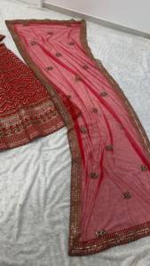 Conjunto de Lehenga Choli Rojo para Boda, con Estampado Floral y Dupatta Bordada, Traje Tradicional Indio para Novia, Largo hasta el Suelo - Product Image 2