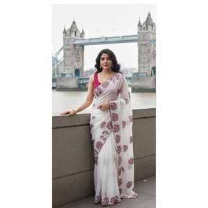 Nuevos lanzamientos de sarees Elephant: Saree Fendy de chifón para fiesta con bordado Butti y borde calado. Fabricantes, venta al por mayor B2B. - Product Image 1