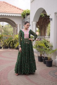 NUEVO LANZAMIENTO: VESTIDO DE PATCHWORK EN TELA FUIX GEORGETTE, COMPLETAMENTE CONFECCIONADO, AJUSTABLE HASTA LA TALLA 44 - Product Image 3