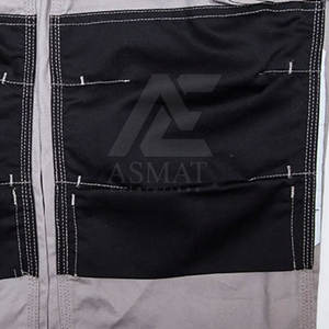 Salopette de travail robuste en coton durable avec plusieurs poches - Product Image 3