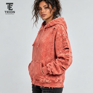 Sweat à capuche tendance pour femme, effet vieilli, toucher molleton doux, coupe décontractée et détails audacieux pour le quotidien - Product Image 2