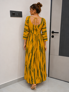 Vestido Maxi de Alta Calidad con Corte Evase, Kurti Largo, Manga 3/4, Espalda con Lazos, Color Amarillo, Cuello Corazón, Estampado Shibori Tie Dye, Ropa de Mujer - Product Image 4