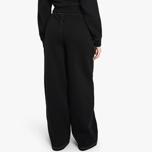Pantalones Deportivos Extra Grandes Personalizados para Mujer, Negros, con Costuras en Contraste, Pierna Recta, Felpa Suave, Pantalones Deportivos para Mujer - Product Image 2