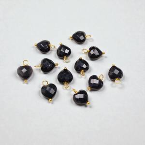 Amuleto de Piedra Preciosa de Ónix Negro en Forma de Corazón |   Colgante Minimalista de Plata de Ley 925 para la Creación de Joyas - Product Image 2