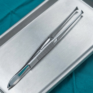 Forceps chirurgical Graefe en acier inoxydable, mâchoires larges de 4,5 mm, dents fines, instrument manuel pour utilisation en salle d'opération - Product Image 3