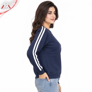 Sudadera de Cuello Redondo Azul Marino para Mujer con Rayas Blancas en las Mangas, Corte Regular, Informal, Tejida, 100% Algodón, Sudadera para Invierno - Product Image 4
