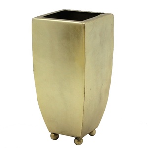 Jardinière de sol carré de décoration de jardin en vrac en gros Plantation en laiton mat pour intérieur extérieur faite à la main personnalisée - Product Image 1