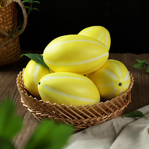 Melón Canario Artificial Decorativo, Centro de Mesa de Fruta Falsa Realista para Sala de Estar Moderna, Mesa de Cocina, Hotel, Decoración Interior - Product Image 1
