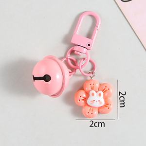 Adorable porte-clés en forme de lapin rose pastel avec fleur, en plastique, tendance mode mignonne pour les filles et les femmes - Product Image 6