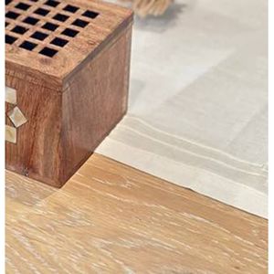 Caja de incienso de madera con incrustaciones geométricas y tapa con aberturas para fragancia y decoración tradicional del hogar - Product Image 4