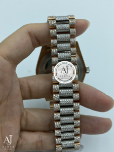 AARVA JEWELS นาฬิกาข้อมือผู้หญิงสุดหรู ตัวเรือนสแตนเลสสตีลประดับเพชร Miyota ขนาด 38 มม. ระบบอนาล็อก ควอตซ์ แสดงวันที่ สายแบบพับได้ขนาด 20 มม. - Product Image 5