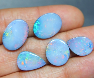 โอปอลออสเตรเลียธรรมชาติแบบหลายสี รูปทรงคาโบชอง แบบคู่ สำหรับทำเครื่องประดับ - Product Image 1