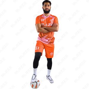 Uniformes de traje de fútbol para adultos personalizados 100% poliéster Francia uniforme de fútbol + kit de fútbol corto camiseta de fútbol completa - Product Image 2