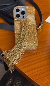 เคสโทรศัพท์พิมพ์ลายออฟเซ็ตคุณภาพสูง ปี 2022 สำหรับสุภาพสตรี สีเงิน ถักโครเชต์ ปักลาย ประดับด้วยลูกปัด ใบไม้สีทอง ทำด้วยมือ วัสดุธรรมชาติ ออร์แกนิค - Product Image 5