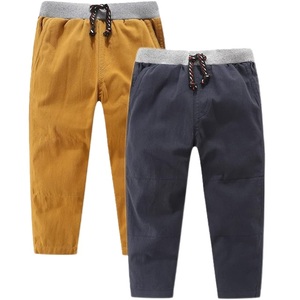 Pantalon en molleton 100% coton 260 g/m², couleur unie, coloré avec poche ou uni, imprimé, décontracté, fournisseur du Bangladesh. - Product Image 4