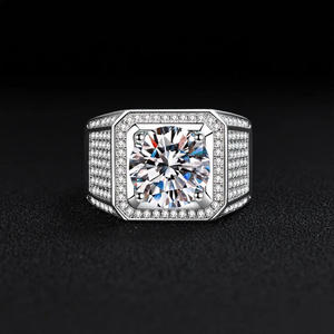 Bague Chevalière Halo pour Homme en Argent avec Diamant de Laboratoire Rond Taillé, Bague de Fiançailles de Luxe, Bague de Mariage Hip Hop, Cadeau pour Lui - Product Image 1