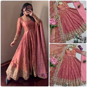 Ensemble Anarkali en soie rose avec dupatta, tenue traditionnelle indienne et pakistanaise pour femme, longueur ras du sol, pour mariage, coupe ample et extensible - Product Image 2
