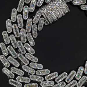 จี้เพชรโมอิสซาไนต์รูปตัวอักษรสไตล์ฮิปฮอปสีเงินแบบกำหนดเองสำหรับผู้ชาย เครื่องประดับแบบ Iced Out เหมาะเป็นของขวัญวันเกิด ผ่านการทดสอบแล้ว - Product Image 3