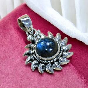 Nouveauté : Pendentif en labradorite fait main, argent sterling 925 massif, forme ronde, prix de gros, vente en gros - Product Image 1