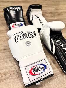 Guantes de boxeo de alta calidad con cordones, protector contra golpes y casco de boxeo Hg18 Pro, conjunto de cuero genuino para competición de boxeo. - Product Image 3