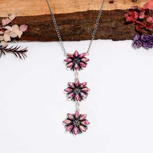 Collier en argent sterling avec trois fleurs en jaspe de sédiments marins roses, bijoux floraux bohèmes faits à la main, cadeau pour elle - Product Image 3