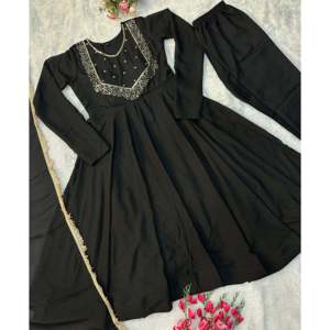 Conjunto Elegante de Vestido de Fiesta para Mujer con Pantalón y Dupatta - Product Image 1