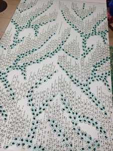 Tissu en dentelle de tulle brodé de strass et de perles lourdes, motif floral, élégant et luxueux, écologique, traditionnel, 5 yards - Product Image 6