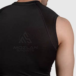 Camiseta de Compresión para Hombre, Diseño 2026, Precio al por Mayor, Ropa Deportiva para Hombre, Fabricada en Pakistán - Product Image 6