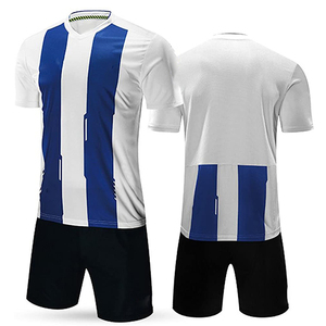 Maillots de football personnalisés pour hommes 2024, coupe ajustée, ensemble complet, kits de sublimation en gros, vêtements d'équipe personnalisés, teints, toutes saisons - Product Image 1