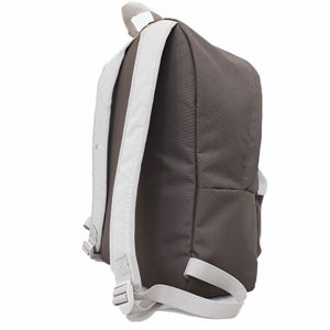 Mochila escolar moderna gris y blanca para adolescentes, tela duradera de alta densidad, compartimento interno acolchado para estudiantes. - Product Image 3