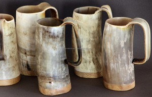 Tasse Viking faite à la main à partir de corne de buffle Cadeau nordique de chope de bière personnalisée pour lui - Product Image 6