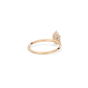 Anillo de Compromiso y Boda REYES de Alta Calidad con Moissanita Corte Pera de 0.78 Quilates, Joyería Fina de Lujo para Mujer - Product Image 4