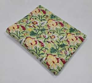 Tela de algodón hecha a mano con estampado de bloques, tela india con estampado de bloques, tela de algodón suave, lista para venta al por mayor a precio de proveedor. - Product Image 1