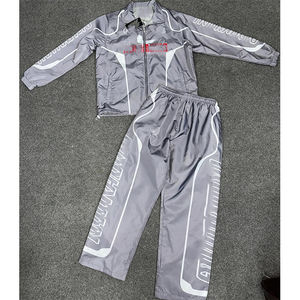 Venta al por mayor de chándales de poliéster unisex personalizados tiras reflectantes cremallera cuello sudor Jogger conjuntos 2 1 diseño transpirable - Product Image 2