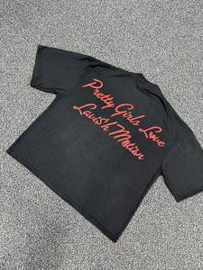 T-shirt streetwear noir oversize col rond épaules tombantes manches courtes unisexe 100% coton jersey coupe ample été logo imprimé - Product Image 2